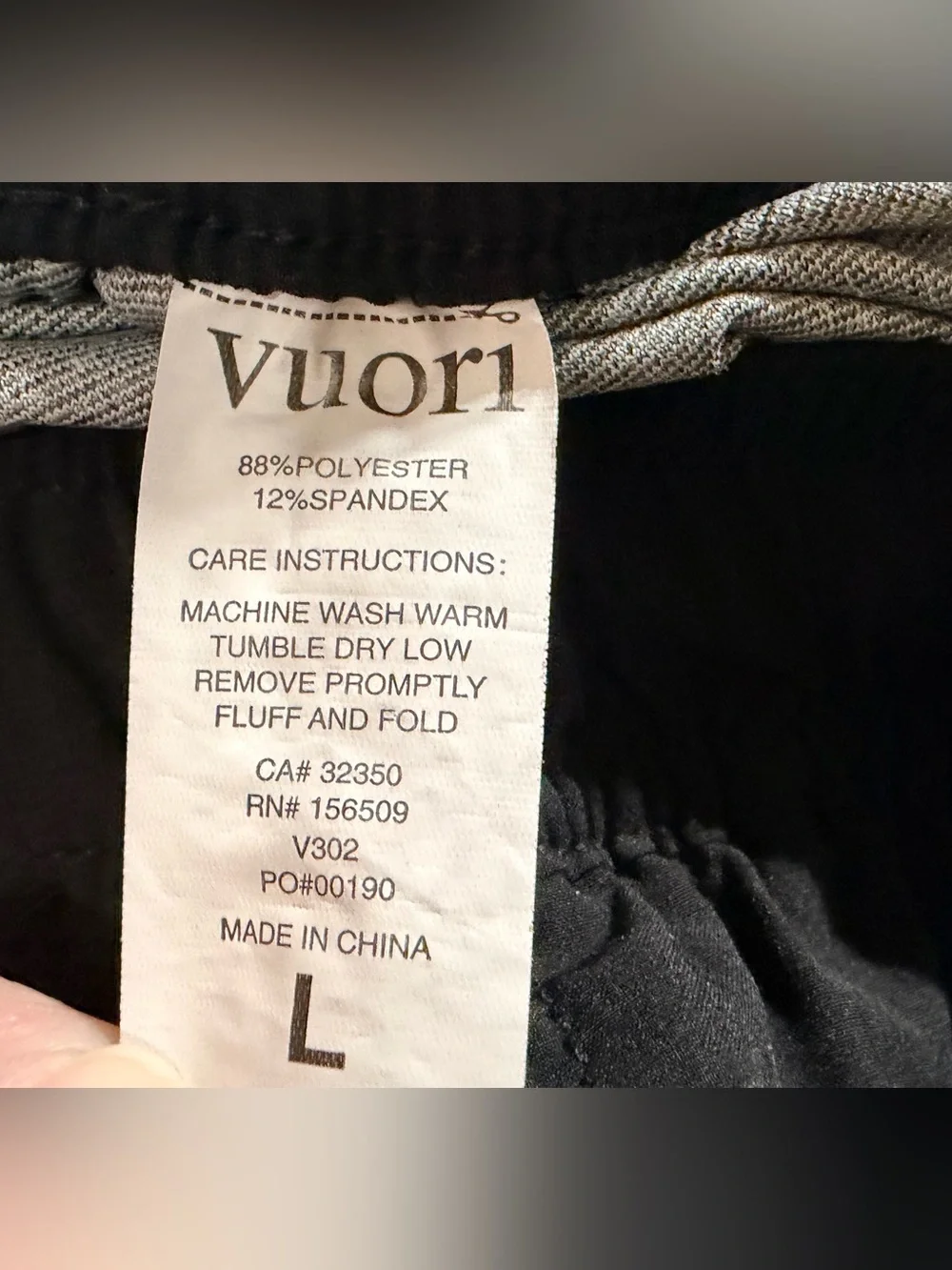Vuori Men's black Kore Shorts size Large